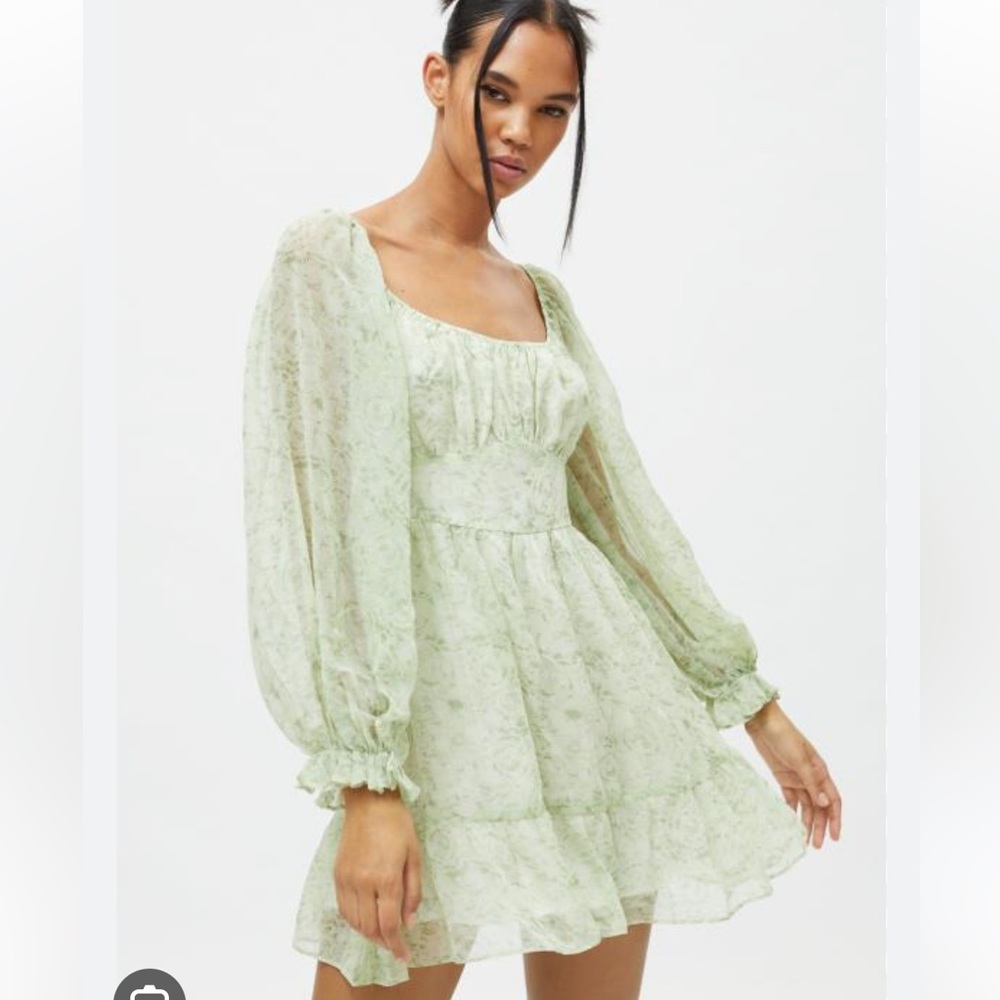 NWT Kiss The Sky Hyacinth Tiered Mini Dress